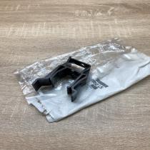 6992L5   Front bumper mounting bracket Peugeot 605