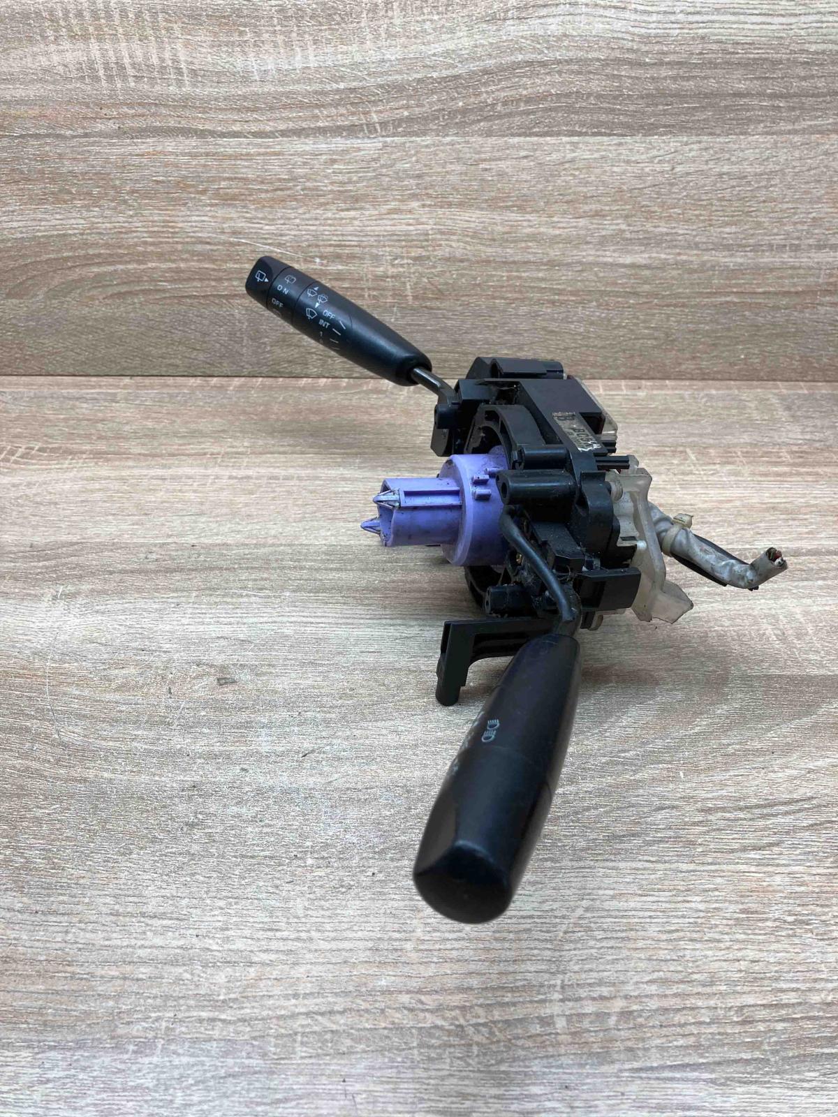 175018 172315  Wiper turn signal indicator stalk/switch Mazda 323