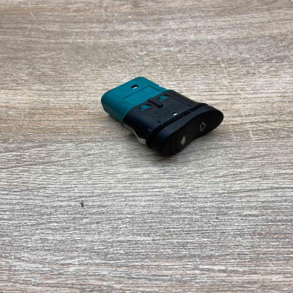 5C1T14529AA 03162709  Electric window control switch Ford Transit