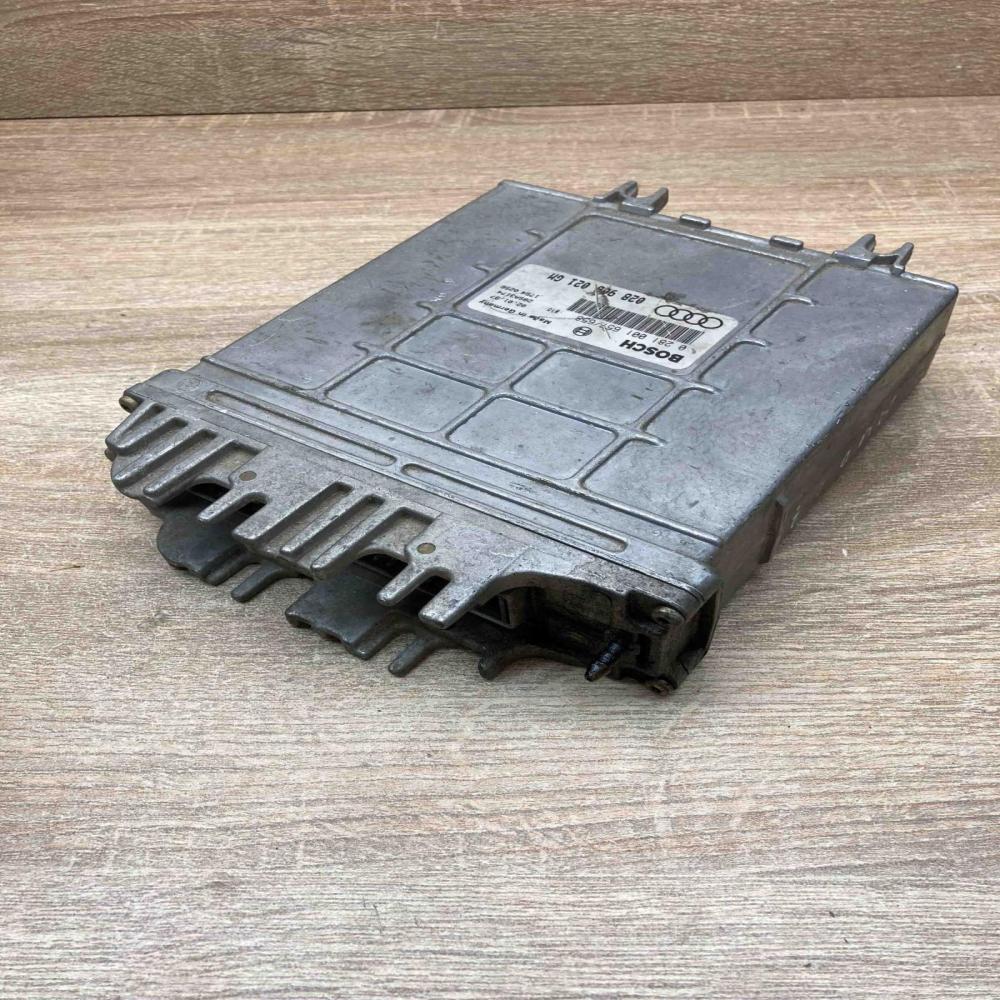 028906021GM 0281001657  Engine control unit/module ECU Volkswagen PASSAT B5