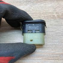 98AG 14529 CB 03162701  Electric window control switch Ford Focus