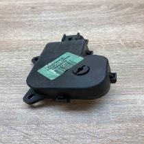 7701206536 52435400  Air flap motor/actuator Renault Laguna I