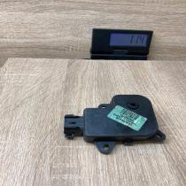 7701206536 52435400  Air flap motor/actuator Renault Laguna I