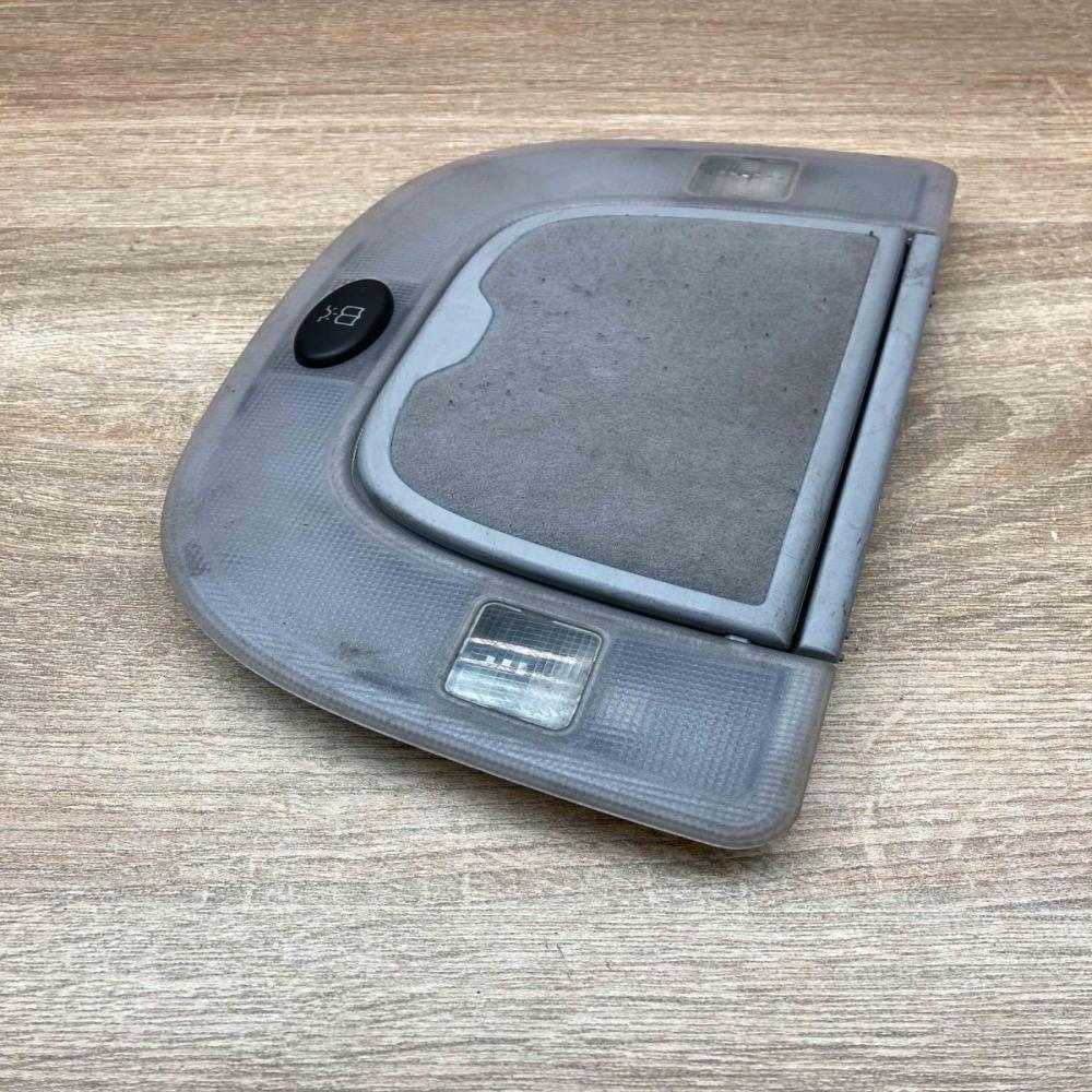 A2208200301   Rear seat light Mercedes-Benz S W220