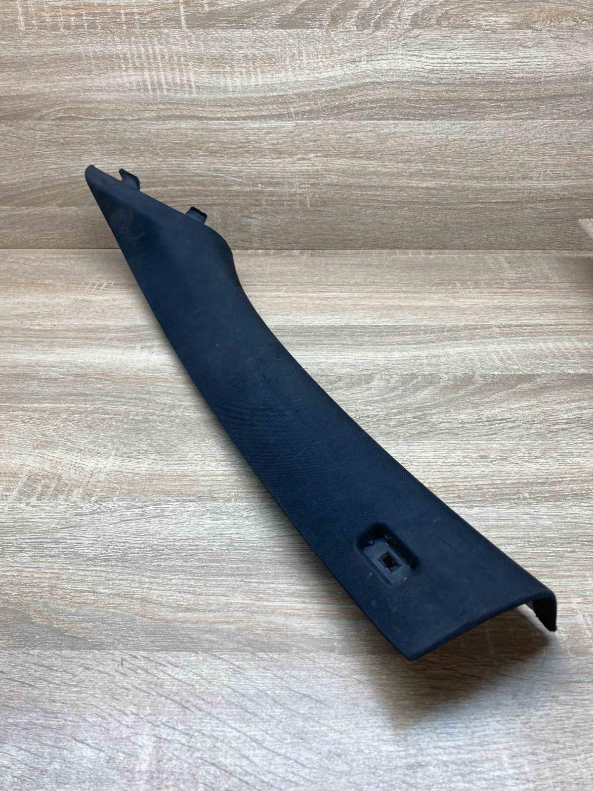 7058331 521070 Left (A) pillar trim BMW 3 E90 E91
