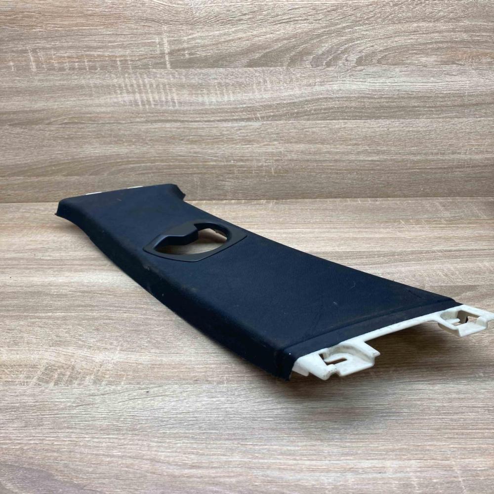 7058335  Left (B) pillar trim (top) BMW 3 E90 E91