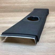 9137198 112520 RH (B) pillar trim (top) BMW 5 GT F07