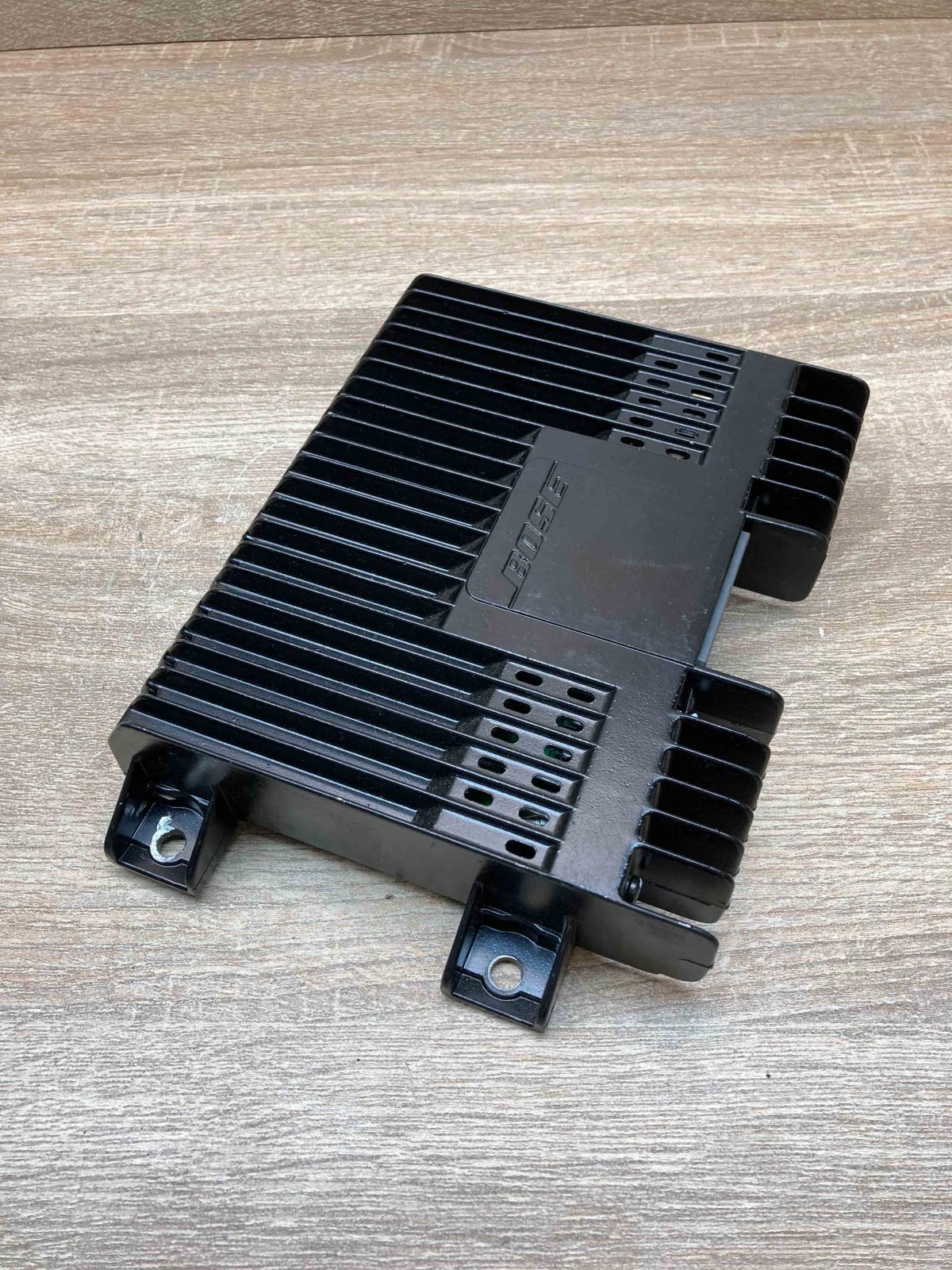 8D0035381A   Sound amplifier Audi A4 S4 B5 8D