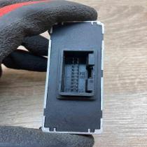 4D0951173B 960411  Alarm control unit/module Audi A4 S4 B5 8D
