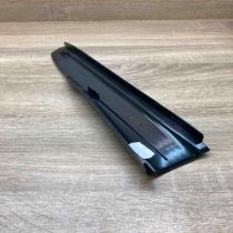 A2116800635 Used  Front sill trim cover Mercedes-Benz E W211
