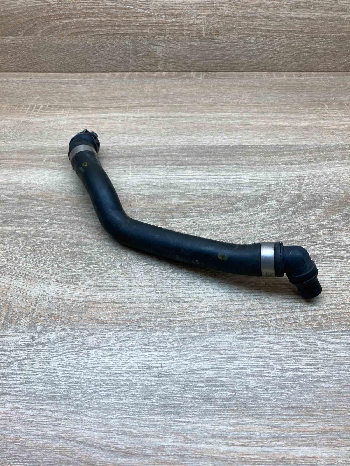 A2118302996   Engine coolant pipe/hose Mercedes-Benz E W211