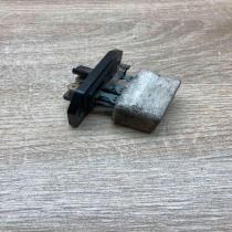 6L735   Heater blower motor/fan resistor Mazda 121