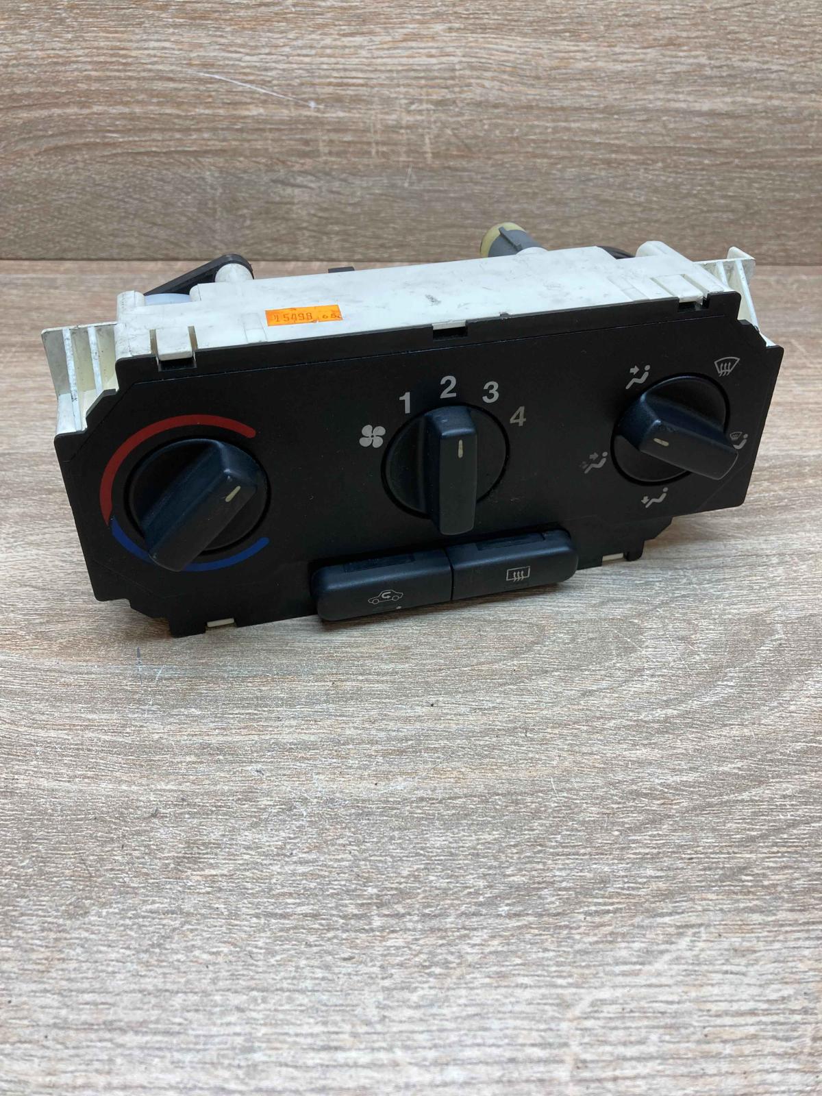 90560365 52475624  Climate control unit Opel Astra G