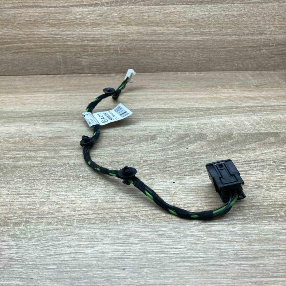 A2115404209   Plug wire Mercedes-Benz E W211