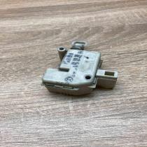 3B0959781   Fuel tank cap lock motor Audi A6 S6 C6 4F