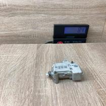 3B0959781B   Fuel tank cap lock motor Volkswagen Golf IV
