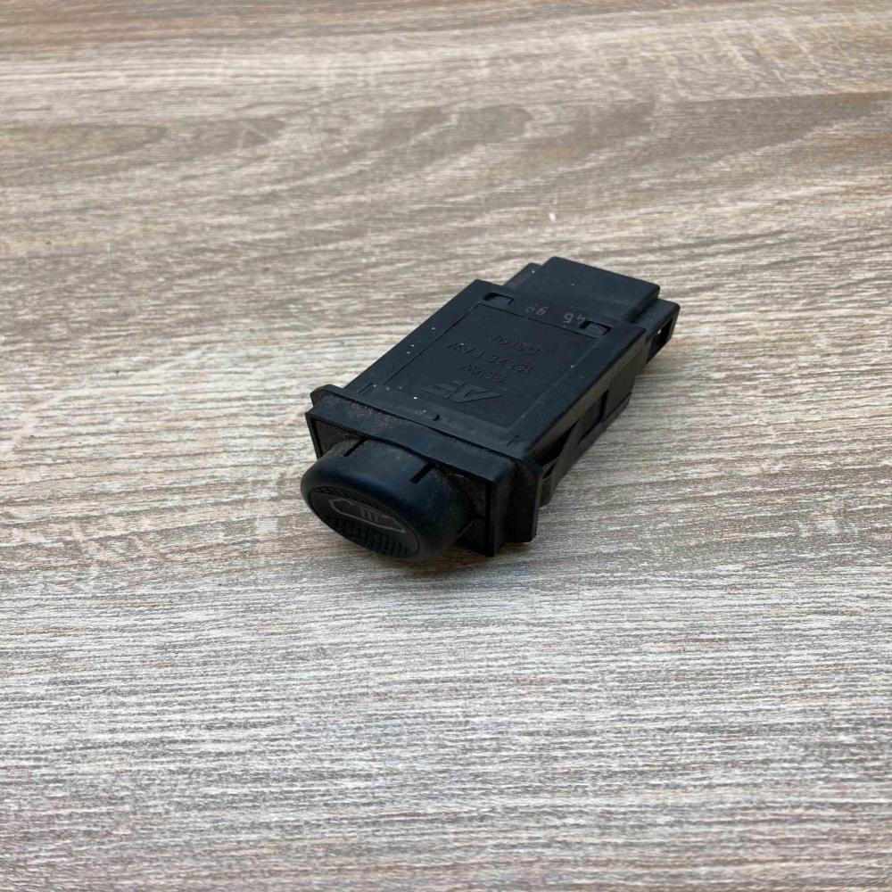 7M0959561A   Air circulation switch Ford Galaxy