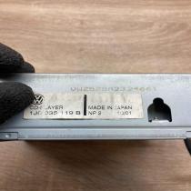 1J0035119B   CD/DVD changer Volkswagen PASSAT B5.5