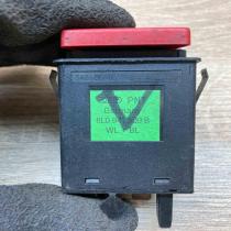 8L0941509B   Hazard light switch Audi A3 S3 8L