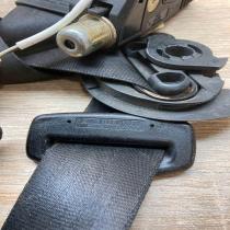 33014052 193857737  Front seatbelt Volkswagen Touran I
