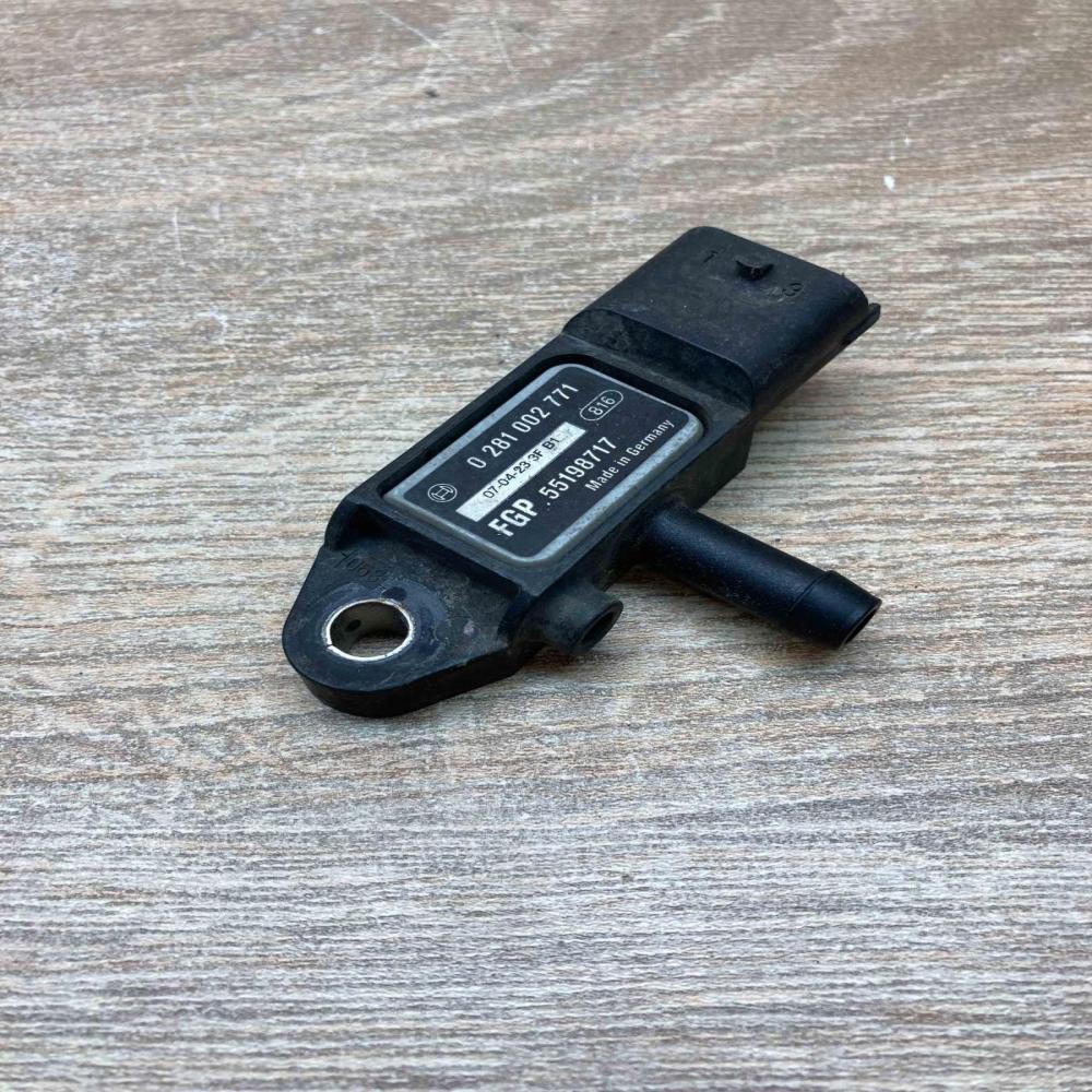 0281002771 55198717  Exhaust gas pressure sensor Opel Vectra C