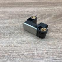 6911003 240807  Airbag deployment crash/impact sensor BMW X5 E70