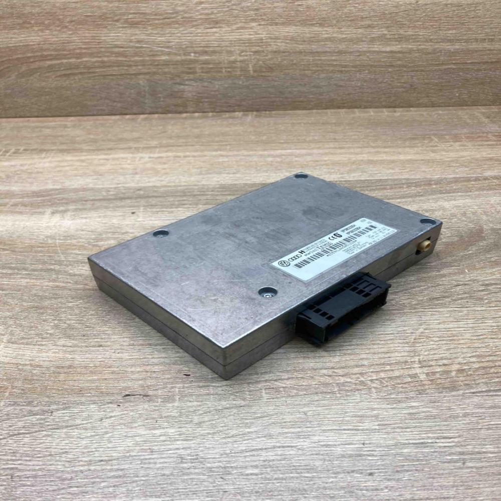 8P0862335H   Bluetooth control unit module Audi A3 S3 8P