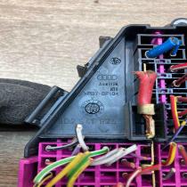 8D2941824   Fuse module Audi A6 S6 C5 4B