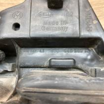 1T0945257A  LI Tail light bulb cover holder Volkswagen Touran I