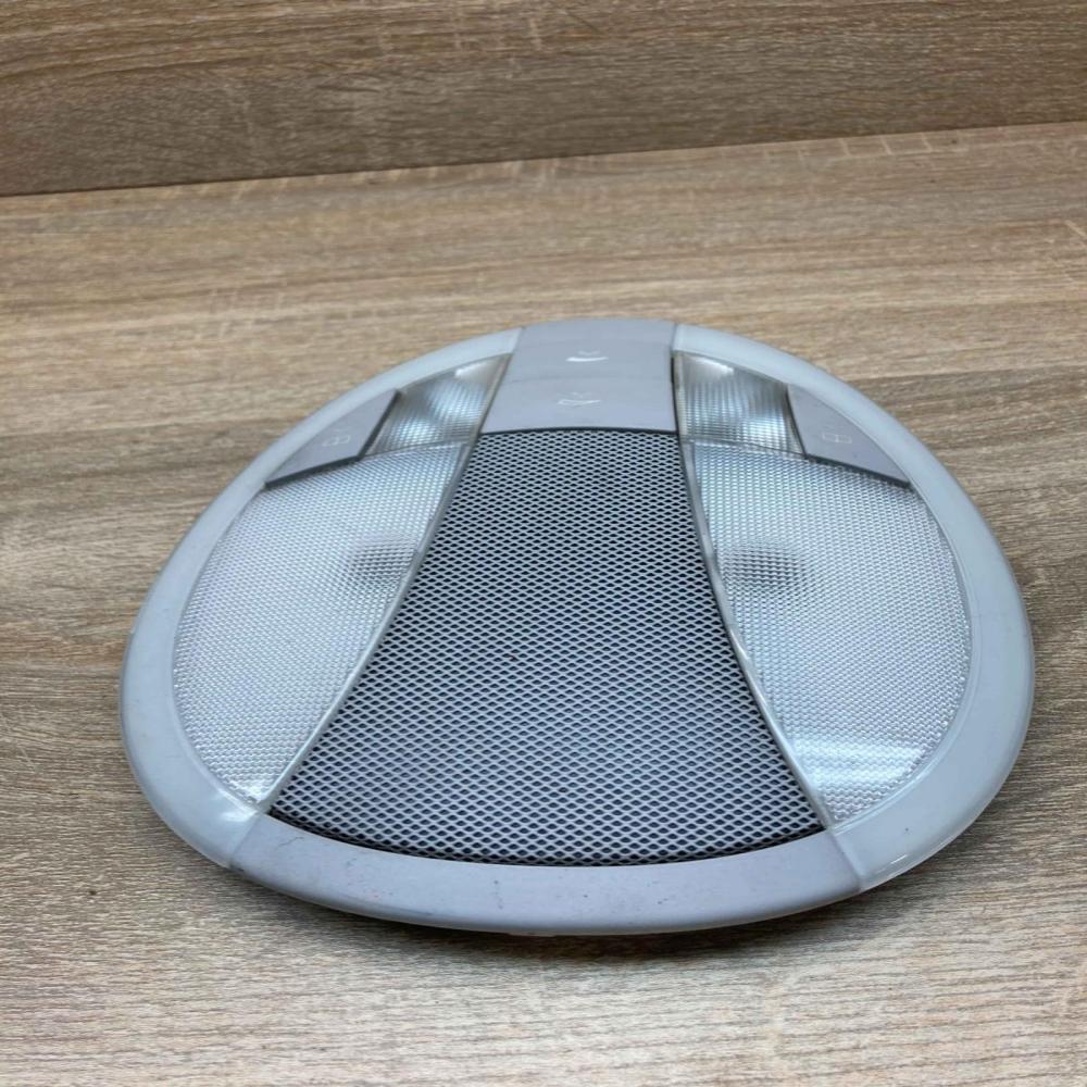 A2118202001   Front seat light Mercedes-Benz E W211