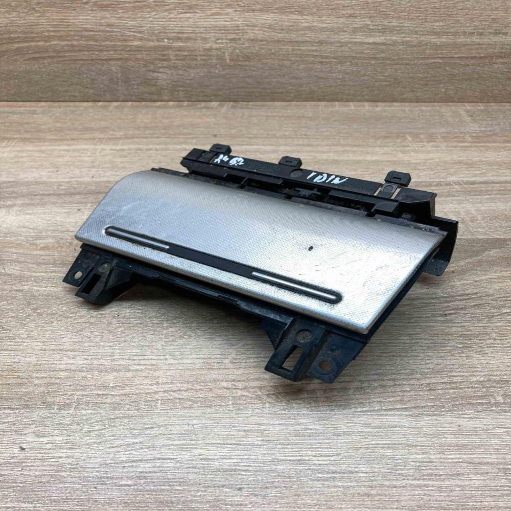 8E0857951H   Car ashtray Audi A4 S4 B7 8E 8H