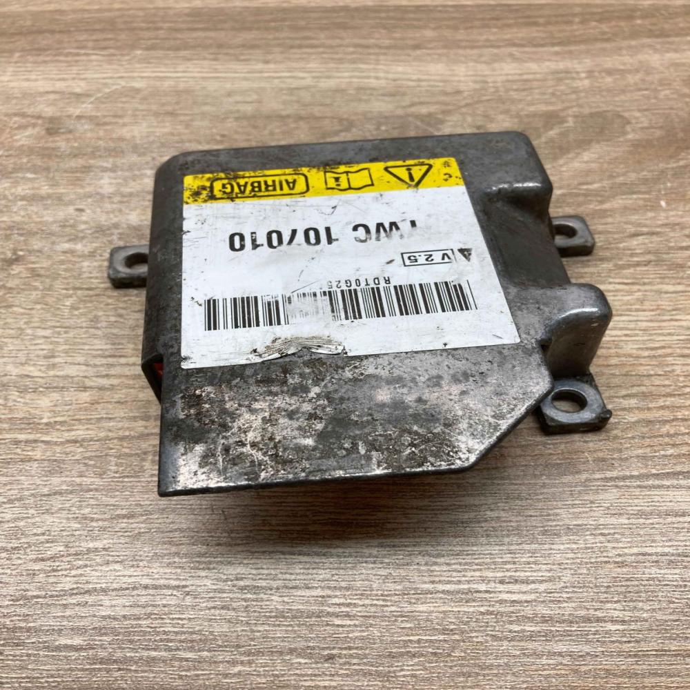 YWC107010   Airbag control unit/module Rover 45