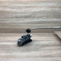 4F1837015   Front door lock Audi A6 S6 C5 4B