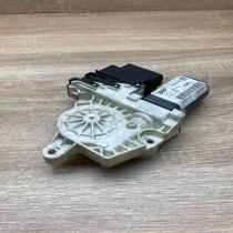 1K0959703B   Rear door window regulator motor Seat Toledo III (5P)