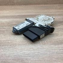 1K0959703B   Rear door window regulator motor Seat Toledo III (5P)