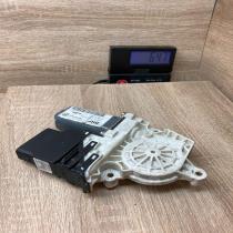 1K0959703B   Rear door window regulator motor Seat Toledo III (5P)