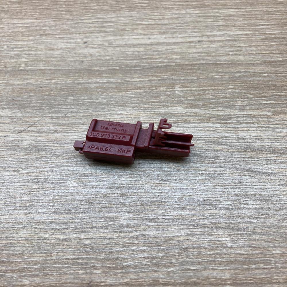 3C0973332B   Plug wire Volkswagen Golf VII