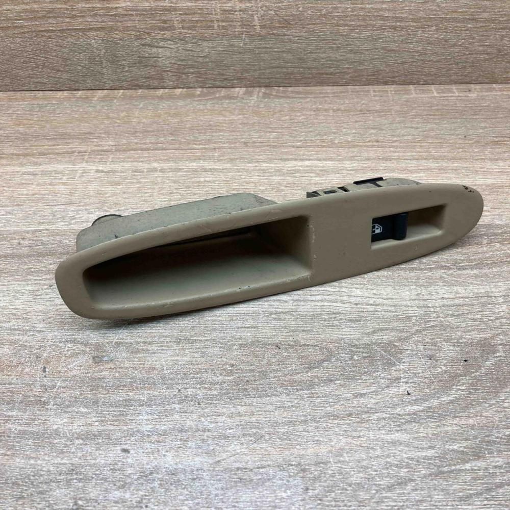 156077485   Electric window control switch Alfa Romeo 147