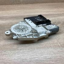 3C0959793C   Front door window regulator motor Volkswagen PASSAT B7