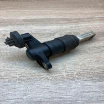 8E1721401   Clutch master cylinder Audi A6 S6 C5 4B