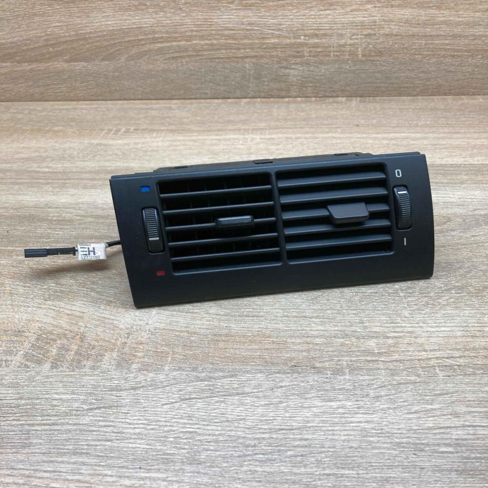 8376150   Rear air vent grill BMW 5 E39