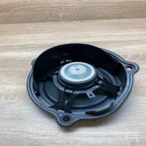 2198200402  Left Front door speaker Mercedes-Benz CLS C219