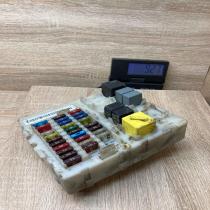 2M5T 14A073 BC 518273206  Fuse module Ford Focus