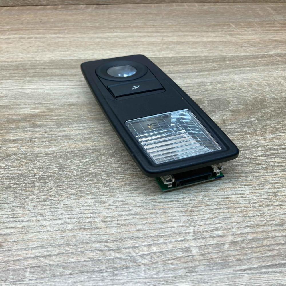 9202921  Left Rear seat light BMW 5 F10 F11