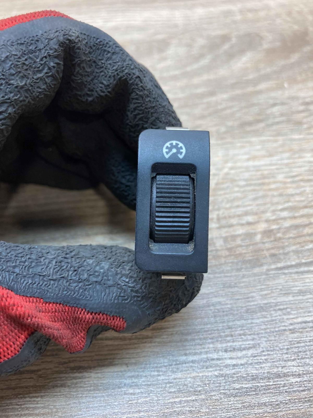 8352216 259160  Panel lighting control switch BMW 7 E38