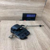 A2059200476 Q04144816 With Plug Seat back rest lock catch Mercedes-Benz C W205