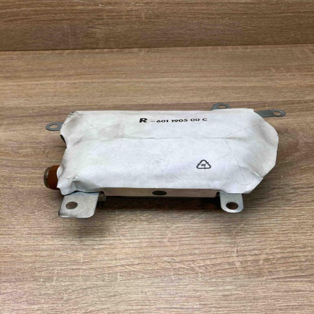 6963022 601190500C Right Front door airbag BMW 5 E60 E61