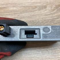 2118200885   Antenna control unit Mercedes-Benz E W211
