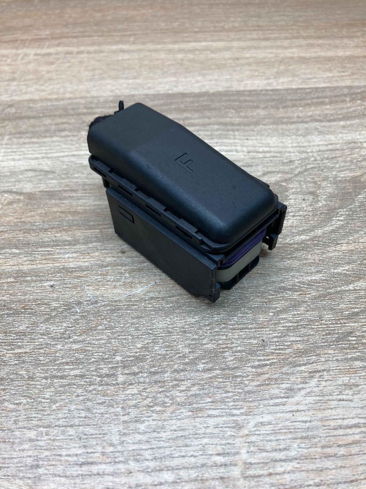 0015450930 09445851  Plug wire Mercedes-Benz C W204