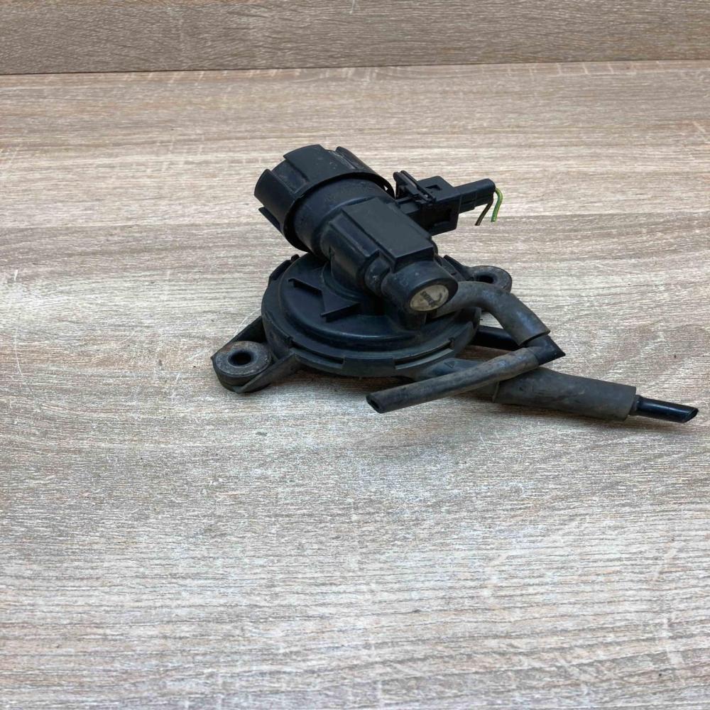 97BB 9C915 AA   Turbo solenoid valve Ford Cougar